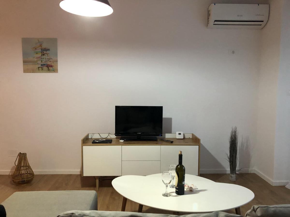 Chronos Apartment - Modern And Stylish Timisoara Exterior photo